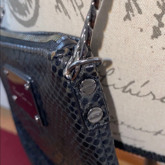 Kenneth Cole Crossbody Bag - Picture 6 of 6